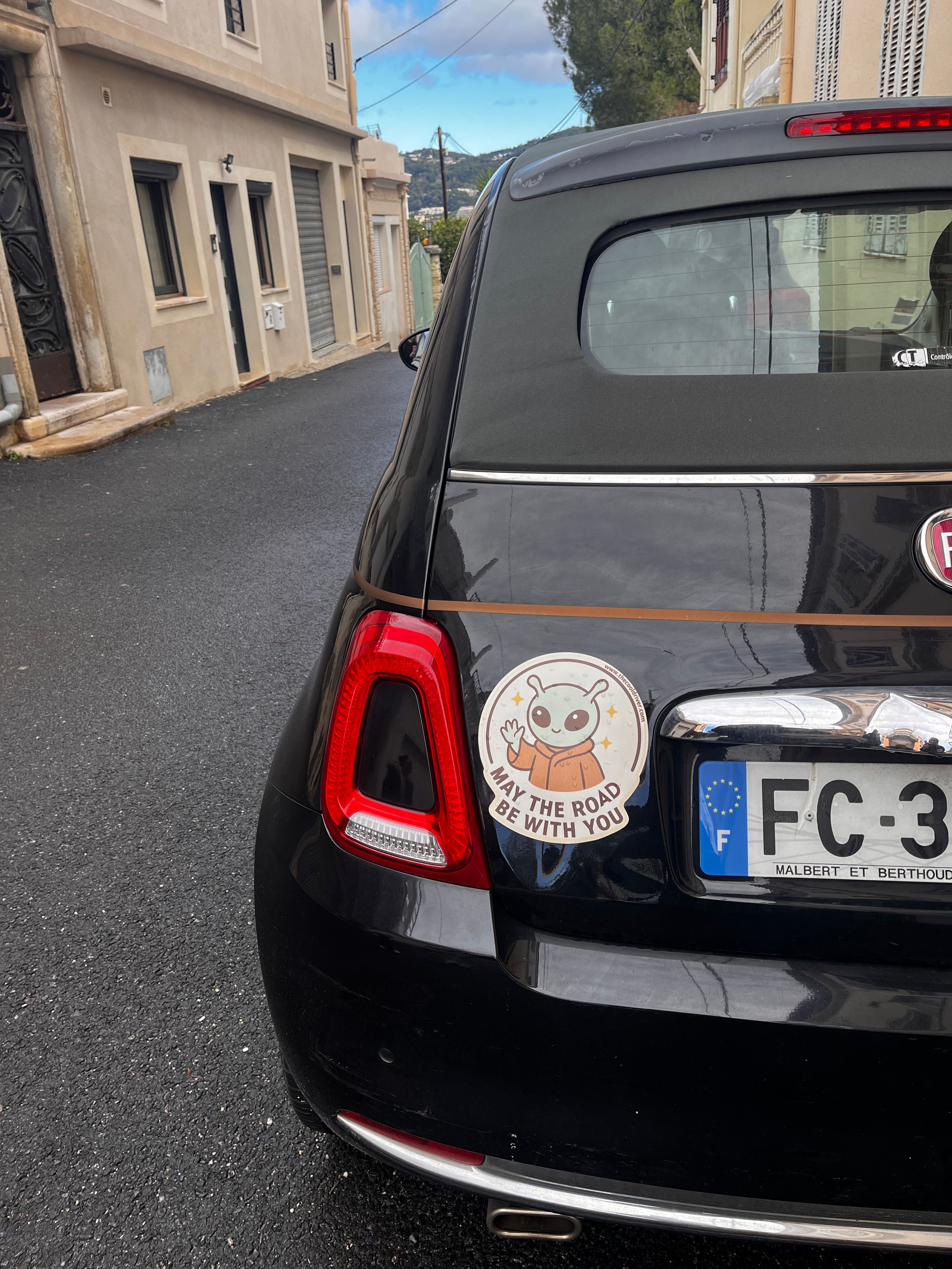 QUE LA ROUTE SOIT AVEC TOI